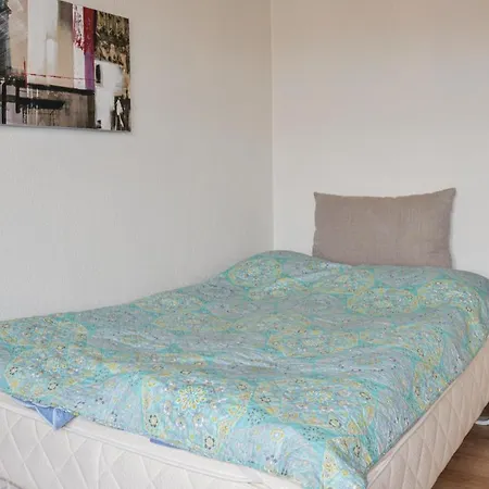 Awesome In W/ Wifi And 2 Bedrooms Apartment *